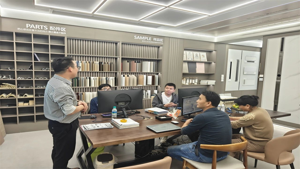 品牌丨奧華商學院深入景德鎮等新門店開展幫扶